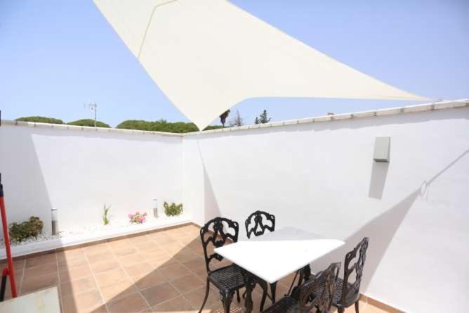 Apartamentos La Mar Sala Piscina Compartida Conil De La Frontera Exterior foto